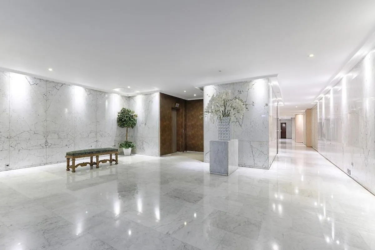 Luxury Apartment Montaigne Avenue 4P Parijs Frankrijk