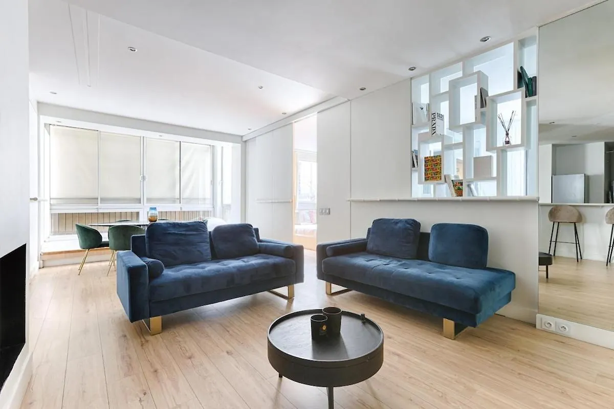 Luxury Apartment Montaigne Avenue 4P Paris Frankrig