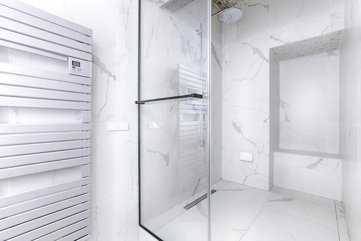 Luxury Apartment Montaigne Avenue 4P Paris